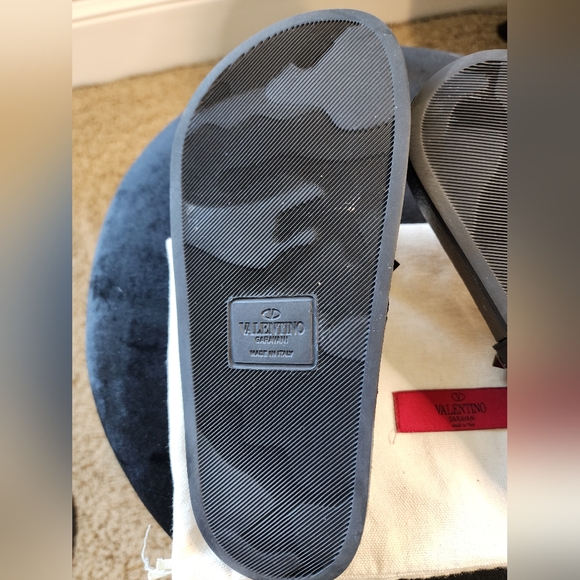 Valentino Garavani Rockstud sandal with box and dust bag, size 36 (US 6) - Picture 15 of 16